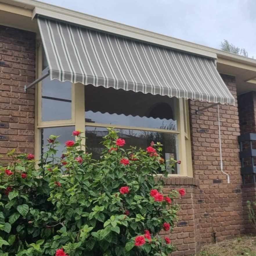 Outdoor Pivot Arm Awning Blinds - All Blinds OnlineOutdoor Blinds